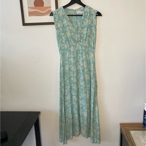 Faithfull the Brand Floral/Daisy Maxi Dress! Size XS.